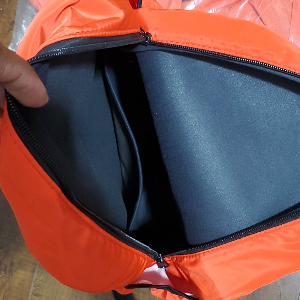 Backpack 🎒 - Picture 3 of 3